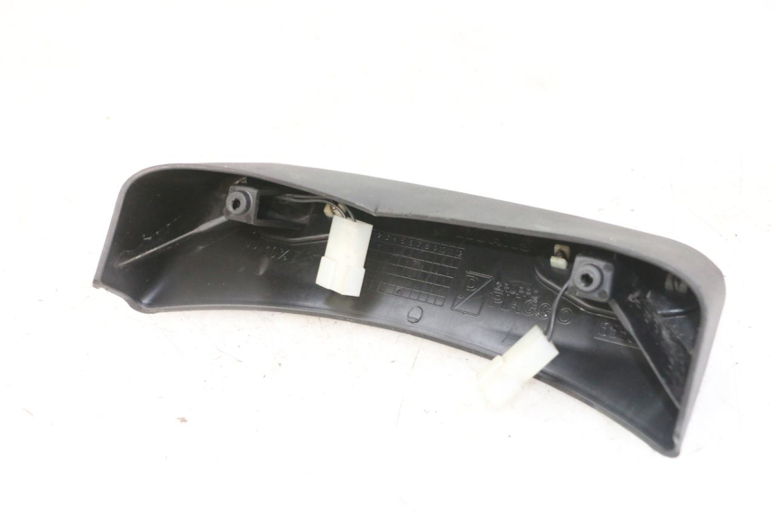 photo de LUCE TARGA PIAGGIO MP3 LT 300 (2010 - 2016) - Dettaglio del componente