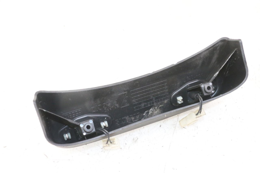 photo de LUCE TARGA PIAGGIO MP3 LT 400 (2007 - 2012) - Zoom sullo stato d'uso