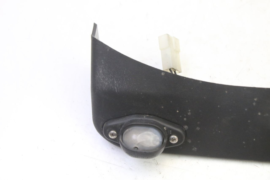 photo de LUCE TARGA PIAGGIO MP3 RL 250 (2006 - 2010) - Dettaglio del componente