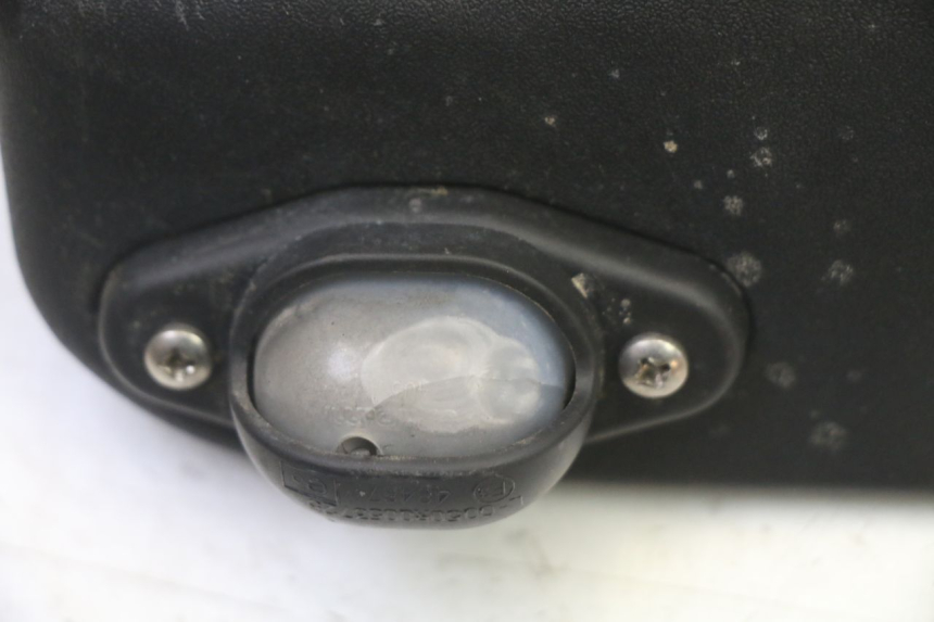 photo de LUCE TARGA PIAGGIO MP3 RL 250 (2006 - 2010) - Zoom sullo stato d'uso