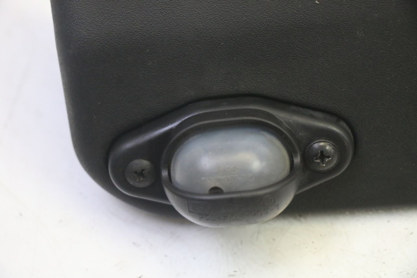 photo de LUCE TARGA PIAGGIO MP3 RL 250 (2006 - 2010) - Dettaglio del componente