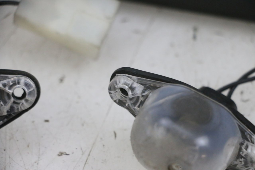 photo de LUCE TARGA PIAGGIO MP3 RL 250 (2006 - 2010) - Ricambio usato controllato