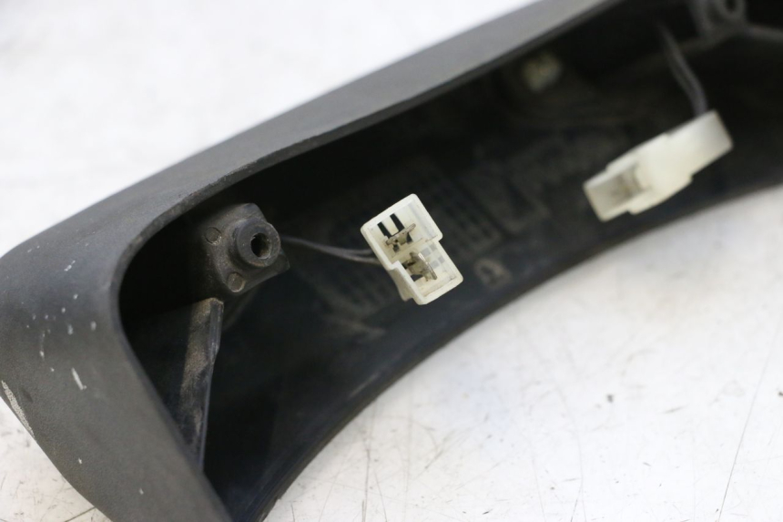 photo de LUCE TARGA PIAGGIO MP3 RL 250 (2006 - 2010) - Primo piano tecnico