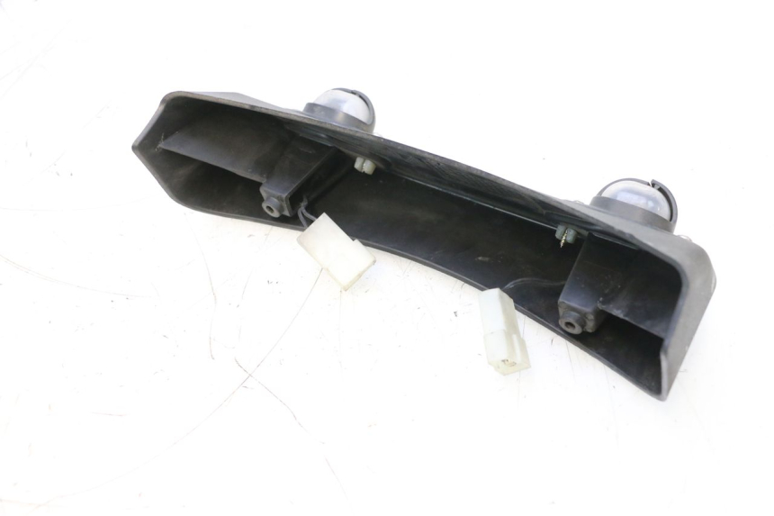 photo de LUCE TARGA PIAGGIO MP3 RL 250 (2006 - 2010) - Dettagli dei punti di fissaggio