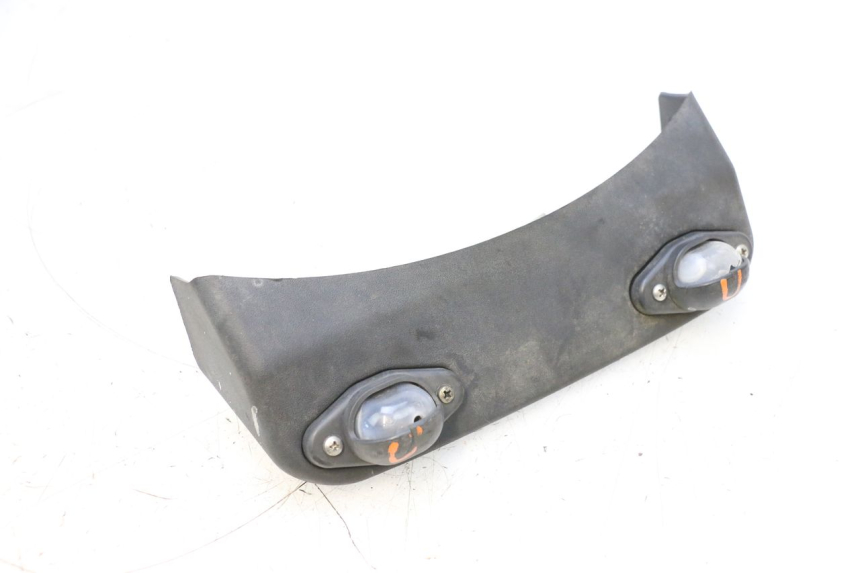 photo de LUCE TARGA PIAGGIO MP3 RL 250 (2006 - 2010) - Stato della superficie e materiale