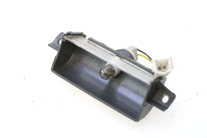 photo de LUCE TARGA PIAGGIO MP3 125 (2006 - 2014) - Primo piano tecnico