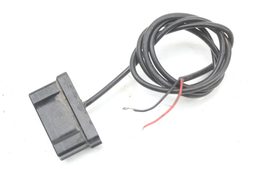 photo de LUCE TARGA KAWASAKI NINJA 400 (2018 - 2023) - Dettagli dei punti di fissaggio