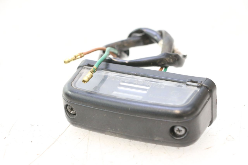 photo de Illuminazione della targa HONDA PCX (JF28) 125 (2009 - 2011) - Zoom sullo stato d'uso