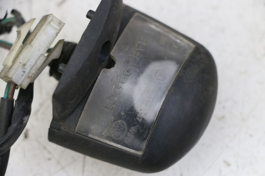 photo de LUCE TARGA PEUGEOT SATELIS 125 (2013 - 2018) - Primo piano tecnico