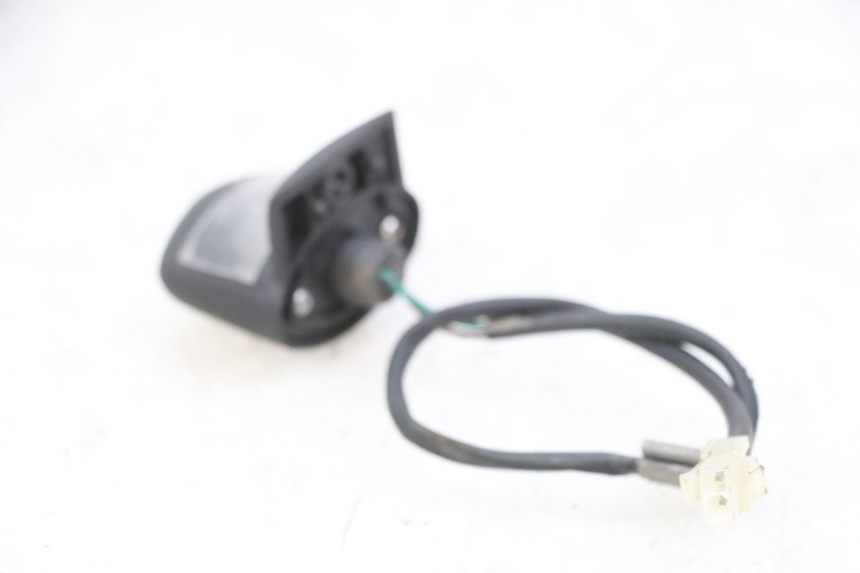 photo de LUCE TARGA PEUGEOT SATELIS 125 (2013 - 2018) - Primo piano tecnico