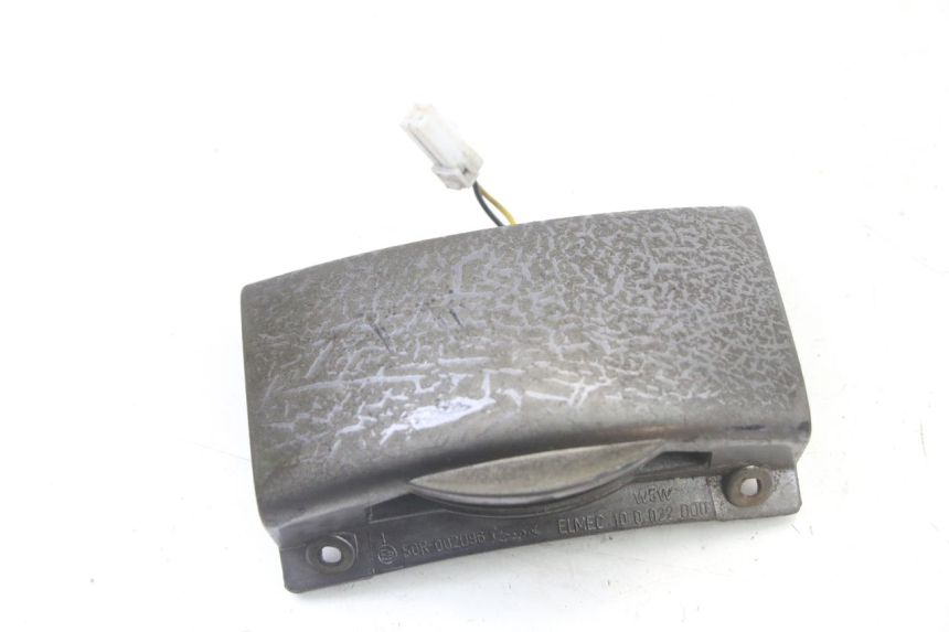 photo de LUCE TARGA PIAGGIO VESPA GRANTURISMO 125 (2003 - 2007) - Zoom sullo stato d'uso