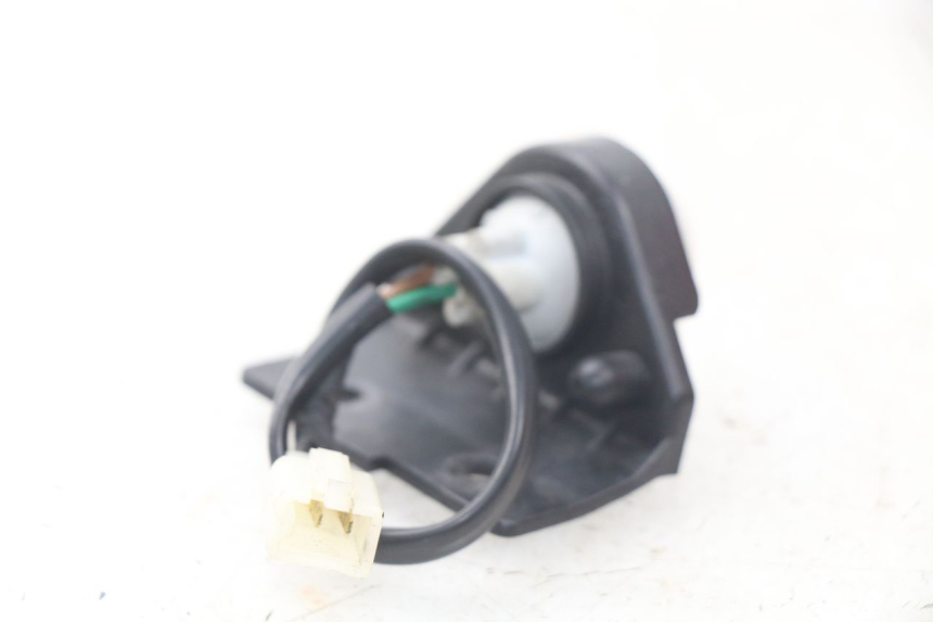 photo de Illuminazione della targa DAELIM S2 FI 125 (2008 - 2017) - Zoom sullo stato d'uso