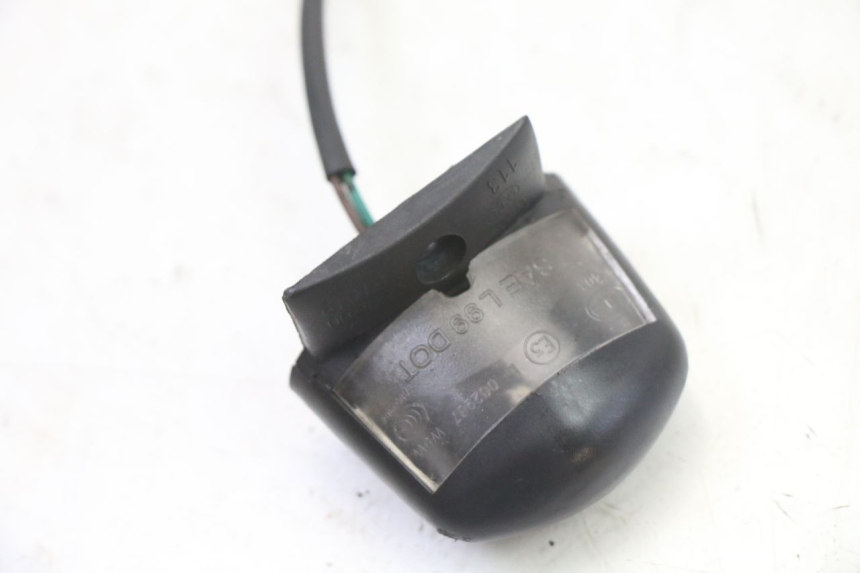 photo de LUCE TARGA PEUGEOT SATELIS 125 (2013 - 2018) - Dettaglio del componente