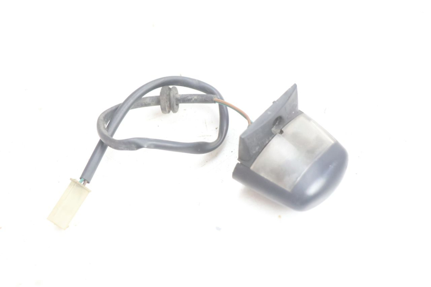 photo de LUCE TARGA PEUGEOT SATELIS 125 (2006 - 2009) - Zoom sullo stato d'uso