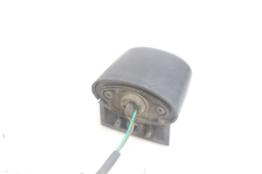 photo de LUCE TARGA PEUGEOT SATELIS 125 (2006 - 2009) - Primo piano tecnico