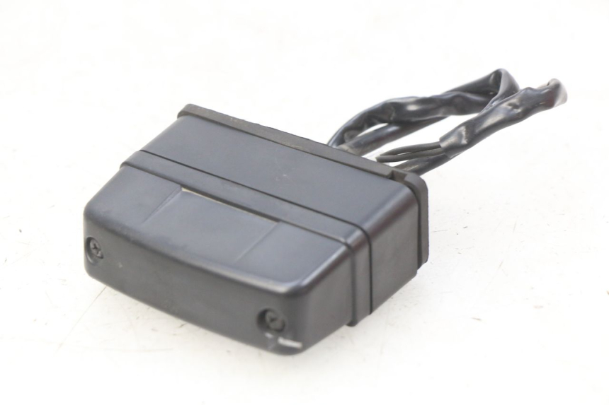 photo de ILLUMINAZIONE TARGA SUZUKI SIXTEEN 125 (2008 - 2010) - Zoom sullo stato d'uso