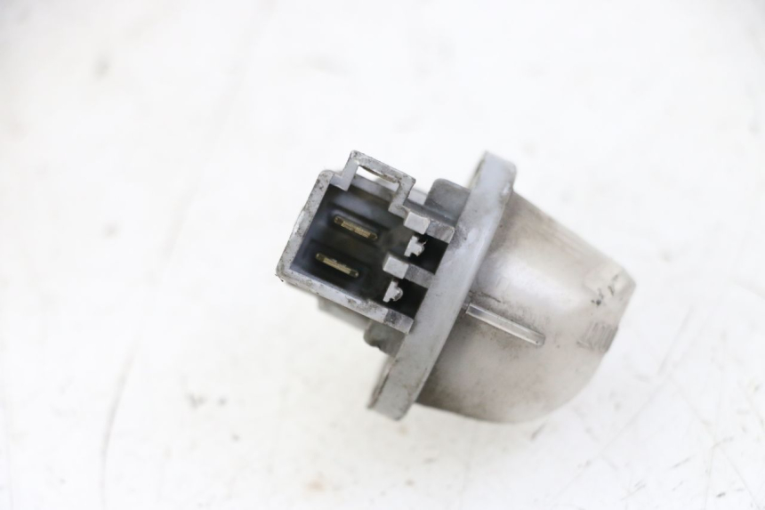 photo de LUCE TARGA SUZUKI BURGMAN 125 (2015 - 2017) - Zoom sullo stato d'uso