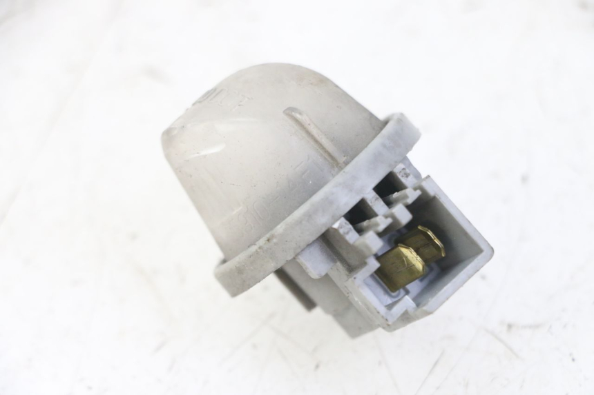 photo de Illuminazione della targa SUZUKI UH BURGMAN 125 (2002 - 2006) - Zoom sullo stato d'uso