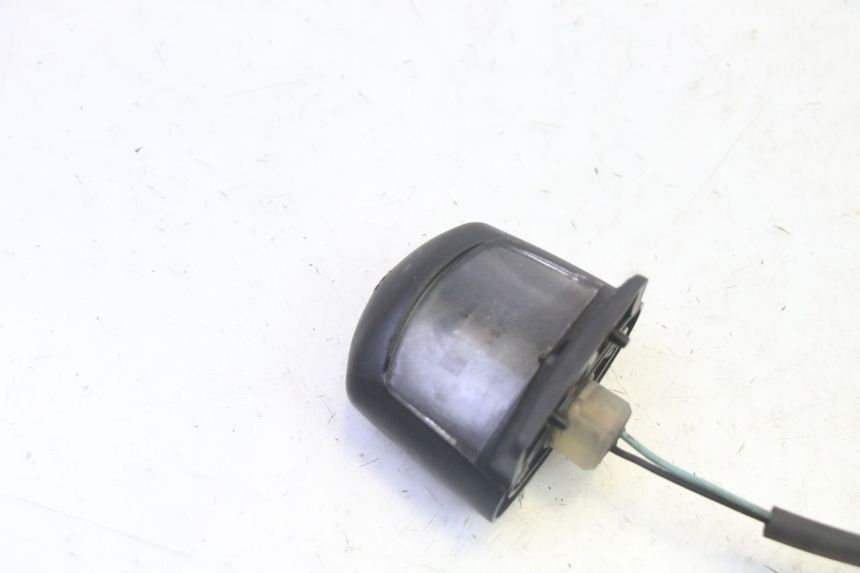 photo de ILLUMINAZIONE TARGA YAMAHA YP MAJESTY 125 (2007 - 2010) - Dettaglio del componente