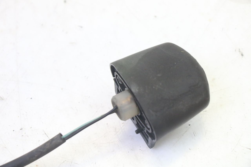 photo de ILLUMINAZIONE TARGA YAMAHA YP MAJESTY 125 (2007 - 2010) - Vista d'insieme del prodotto