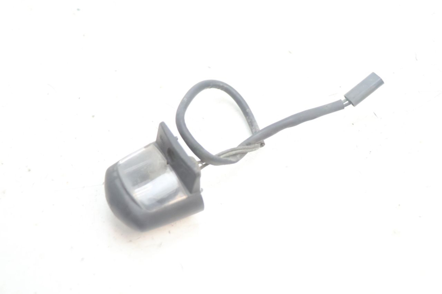 photo de LUCE TARGA YAMAHA YP MAJESTY 125 (2002 - 2006) - Zoom sullo stato d'uso
