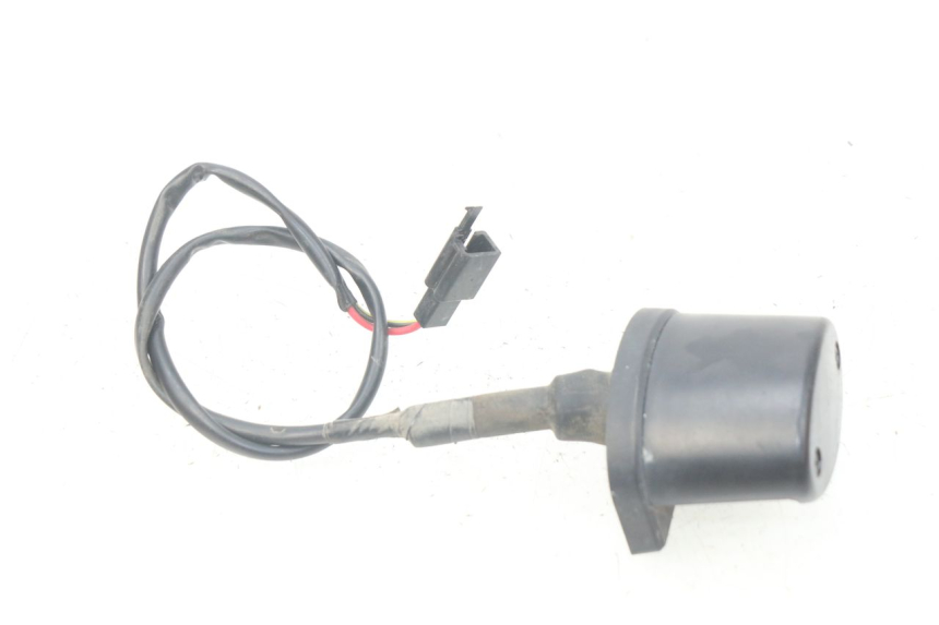 photo de ILLUMINAZIONE TARGA KAWASAKI Z S 750 (2003 - 2006) - Zoom sullo stato d'uso