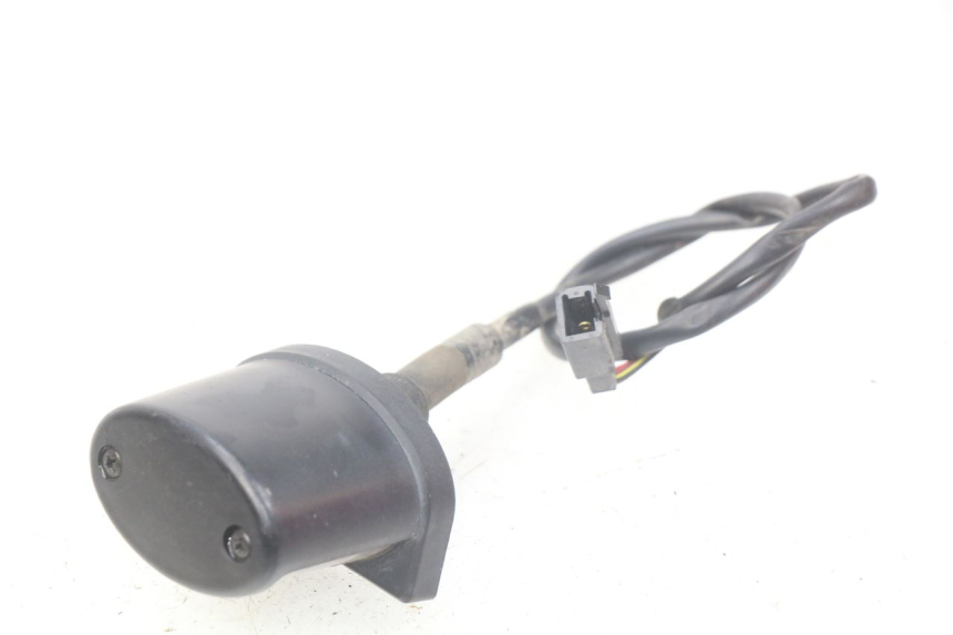 photo de ILLUMINAZIONE TARGA KAWASAKI Z S 750 (2003 - 2006) - Primo piano tecnico