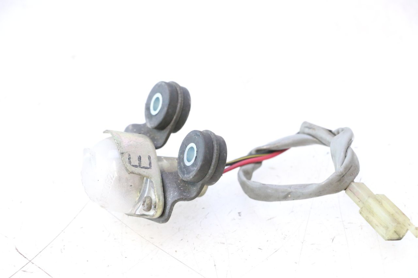photo de Illuminazione della targa KAWASAKI ZZR 600 (1995 - 2004) - Altra angolazione