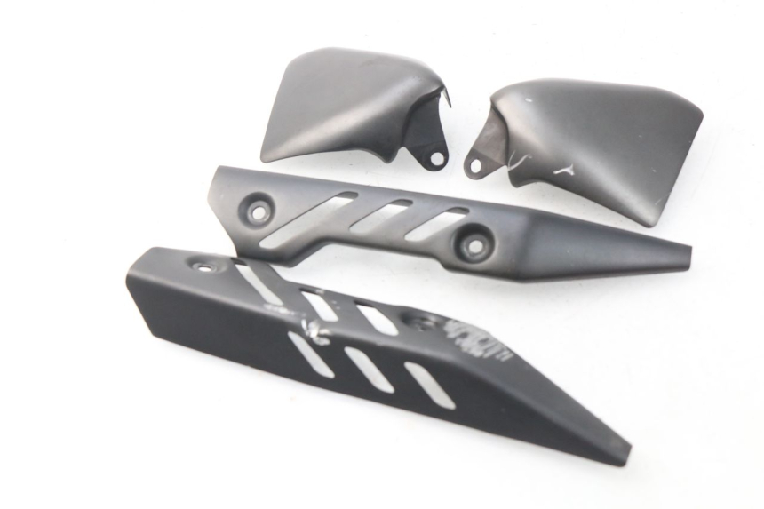 photo de FIANCHETTI RADIATORE MV AGUSTA BRUTALE R WALLY 910 (2008 - 2008) - Altra angolazione