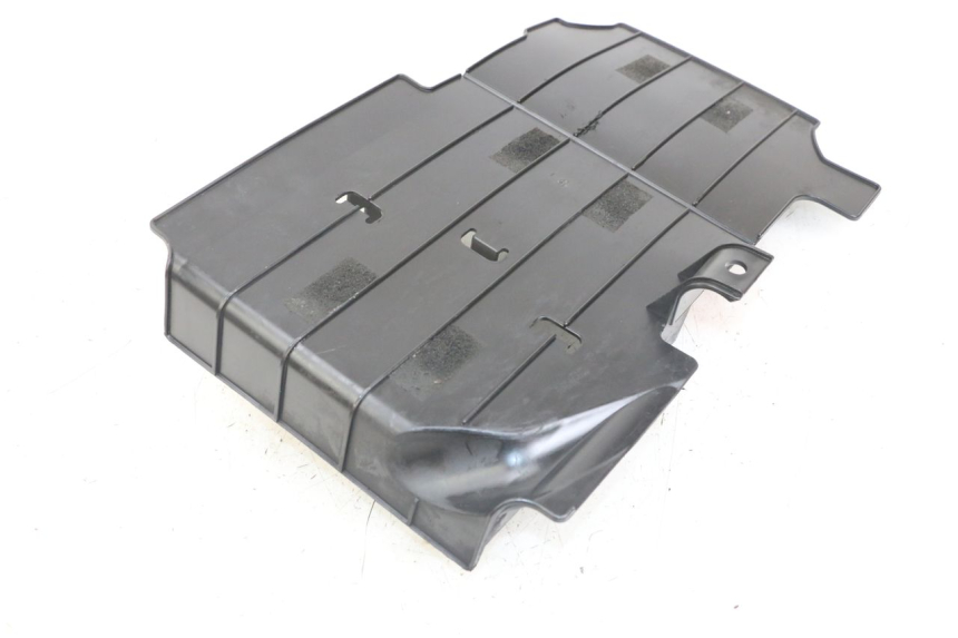 photo de FIANCHETTI RADIATORE HONDA FJS SILVERWING SILVER WING 600 (2001 - 2010) - Dettaglio del componente