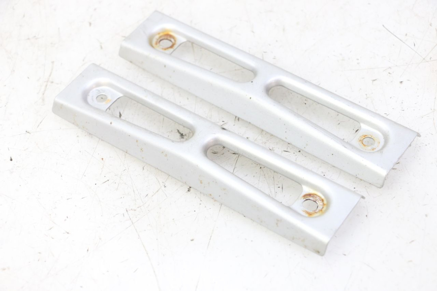 photo de FIANCHETTI RADIATORE YAMAHA FZ6 FAZER S2 600 (2007 - 2011) - Primo piano tecnico