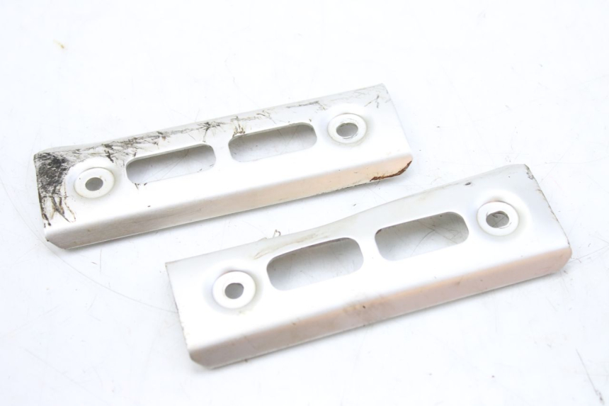 photo de SCUDO RADIATORE YAMAHA FZS FAZER 600 (1998 - 2001) - Primo piano tecnico