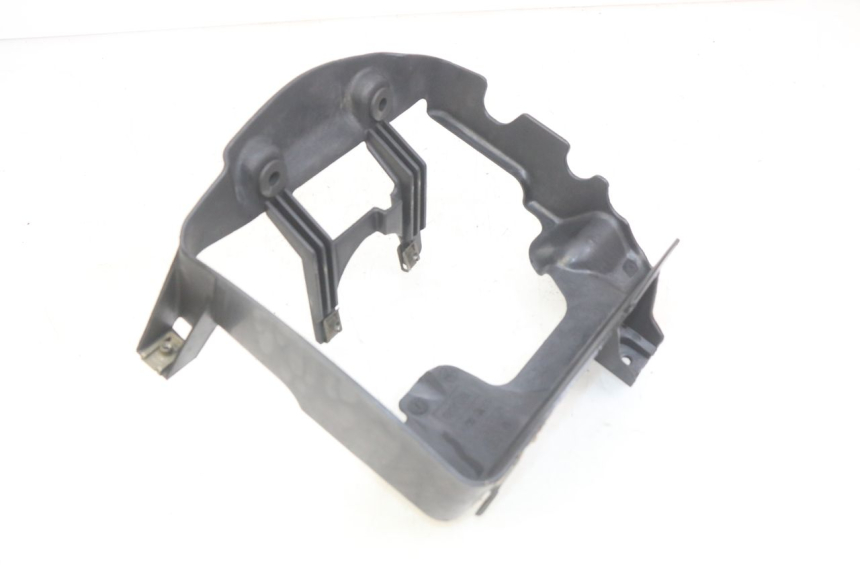 photo de SCUDO RADIATORE APRILIA SCARABEO LIGHT 125 (2007 - 2011) - Primo piano tecnico