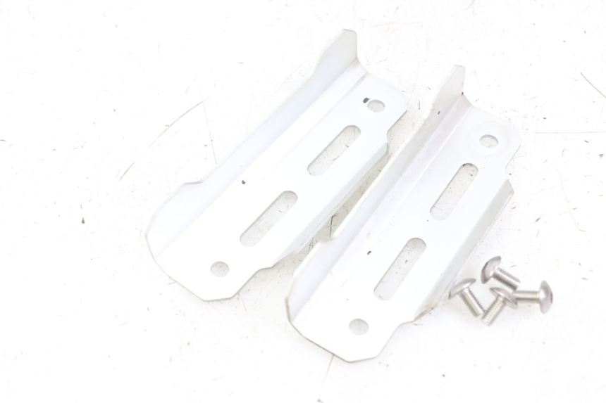 photo de SCUDO RADIATORE SUZUKI SV N 650 (1999 - 2002) - Altra angolazione