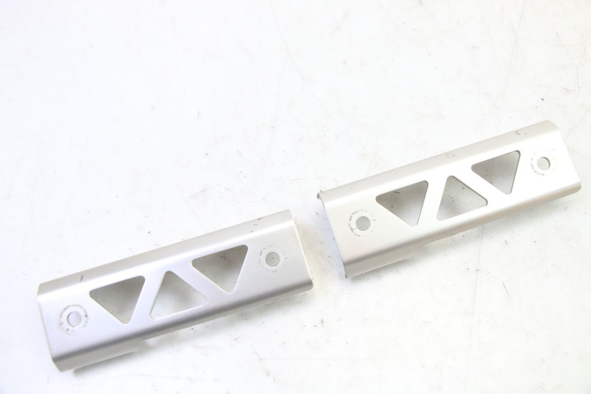 photo de FIANCHETTI RADIATORE SUZUKI SV S 650 (2003 - 2009) - Vista principale