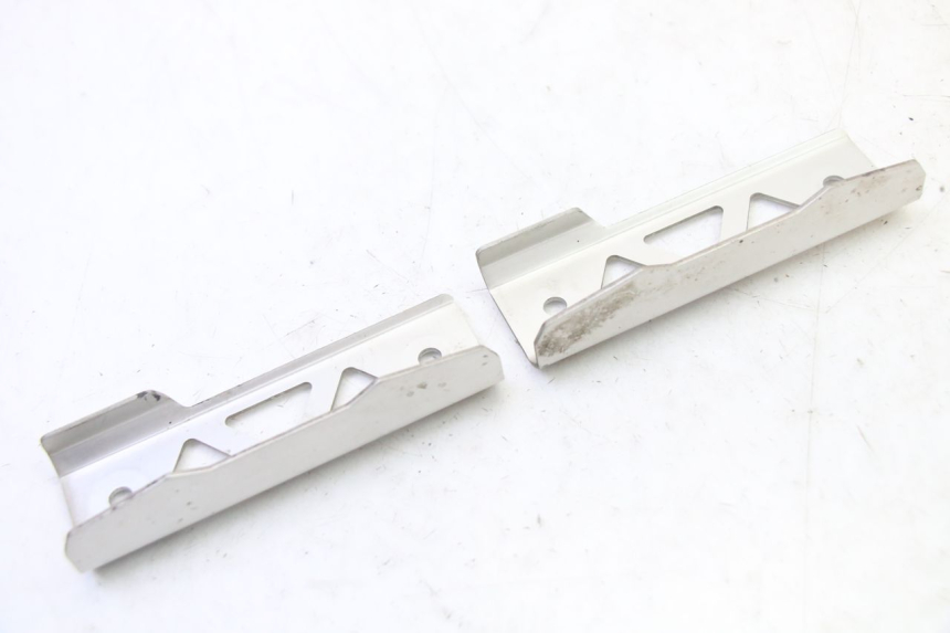 photo de FIANCHETTI RADIATORE SUZUKI SV S 650 (2003 - 2009) - Primo piano tecnico