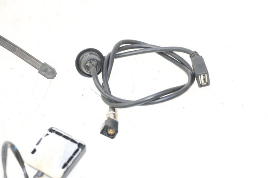 photo de DISPLAY MULTIMEDIALE HARLEY DAVIDSON ROAD GLIDE FLTRXSE 1920 (2018 - 2022) - Caratteristiche distintive