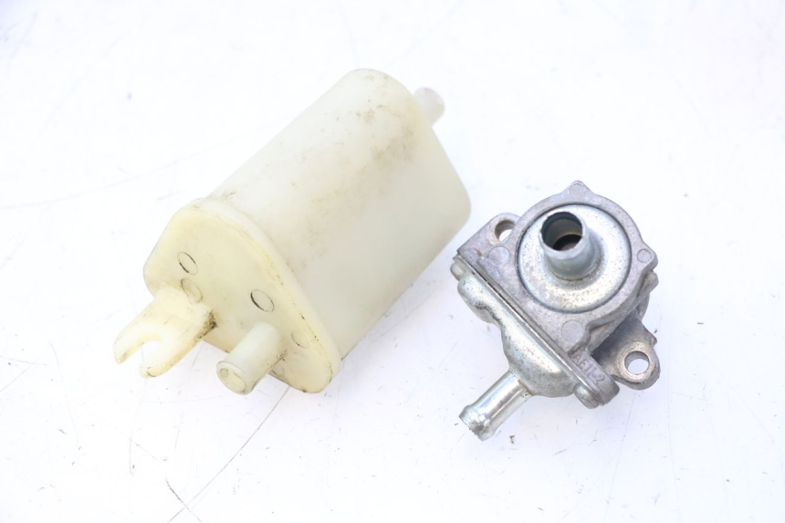 photo de ELETTROVALVOLA CANISTER YAMAHA YP MAJESTY 125 (2007 - 2010) - Vista principale
