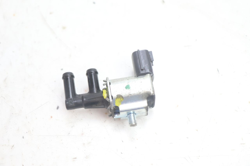 photo de ELETTROVALVOLA CANISTER PIAGGIO ZIP IGET 4T 50 (2021 - 2023) - Vista principale