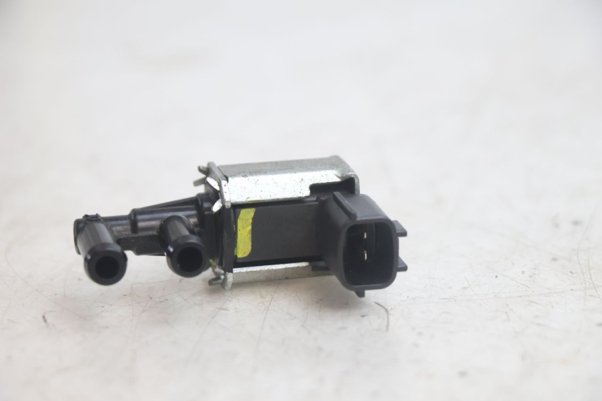 photo de ELETTROVALVOLA CANISTER PIAGGIO ZIP IGET 4T 50 (2021 - 2023) - Zoom sullo stato d'uso