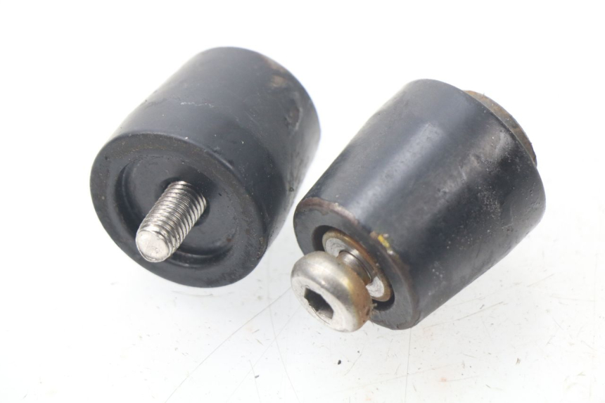 photo de Estremità del manubrio KYMCO AGILITY CITY 2T 50 (2008 - 2016) - Altra angolazione