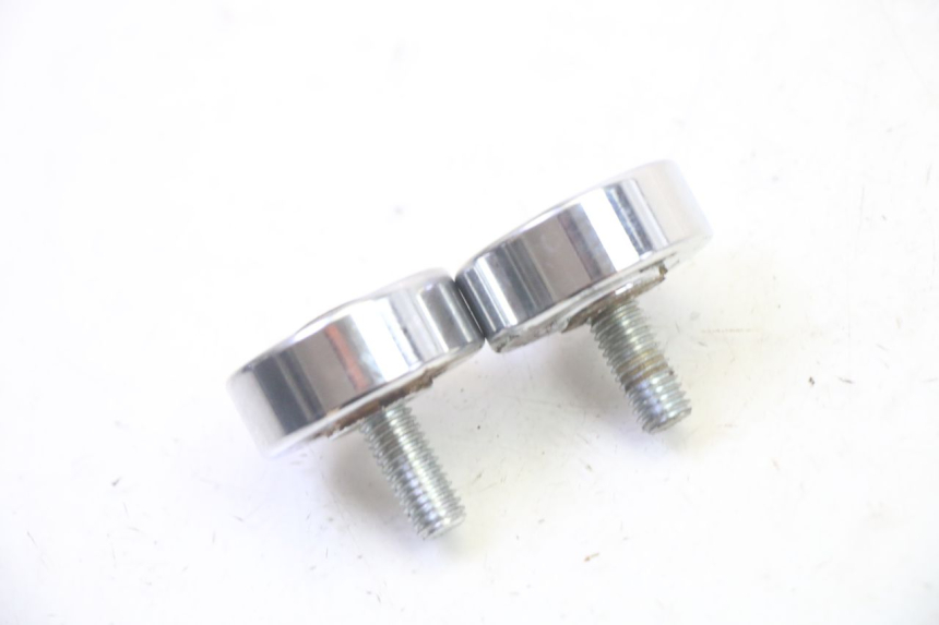 photo de Estremità del manubrio HYOSUNG GV AQUILA 125 (2000 - 2009) - Zoom sullo stato d'uso