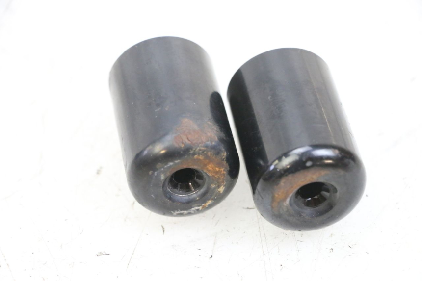 photo de PUNTA DEL MANUBRIO SUZUKI BURGMAN 125 (2007 - 2014) - Dettaglio del componente