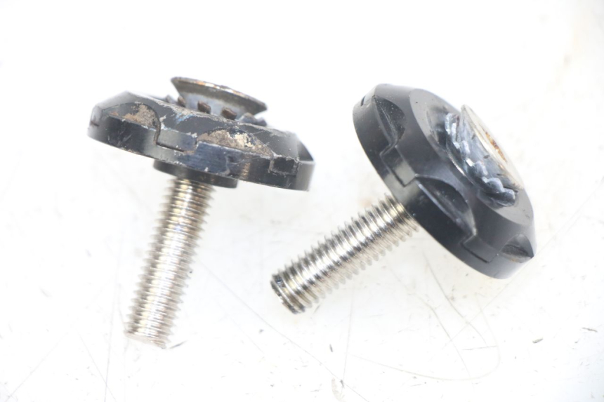 photo de PUNTA MANUBRIO HONDA CA REBEL 125 (1995 - 2001) - Dettaglio del componente