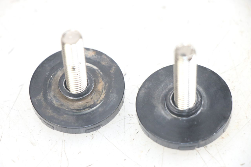 photo de PUNTA MANUBRIO HONDA CA REBEL 125 (1995 - 2001) - Zoom sullo stato d'uso