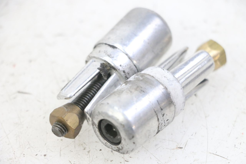 photo de TERMINALI MANUBRIO PEUGEOT ELYSTAR 125 (2002 - 2007) - Zoom sullo stato d'uso