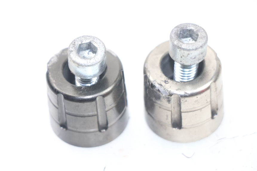 photo de Estremità del manubrio KAWASAKI GPZ S 500 (1994 - 2005) - Zoom sullo stato d'uso