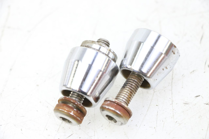 photo de Estremità del manubrio KYMCO GRAND DINK 125 (2002 - 2007) - Primo piano tecnico