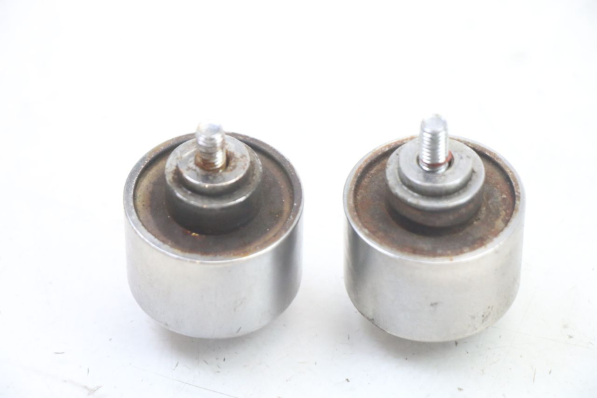 photo de PUNTA DEL MANUBRIO HONDA FES S-WING SWING ABS 125 (2007 - 2015) - Primo piano tecnico