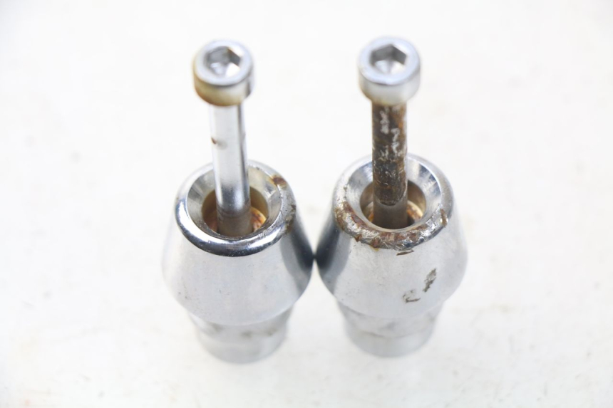 photo de Estremità del manubrio PEUGEOT KISBEE 4T 50 (2018 - 2022) - Zoom sullo stato d'uso